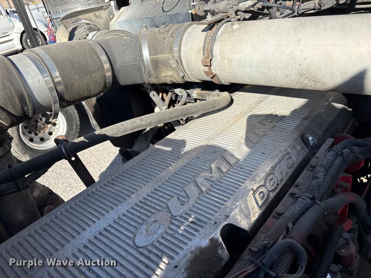 image for item YA1269 2002 Kenworth W900B semi truck