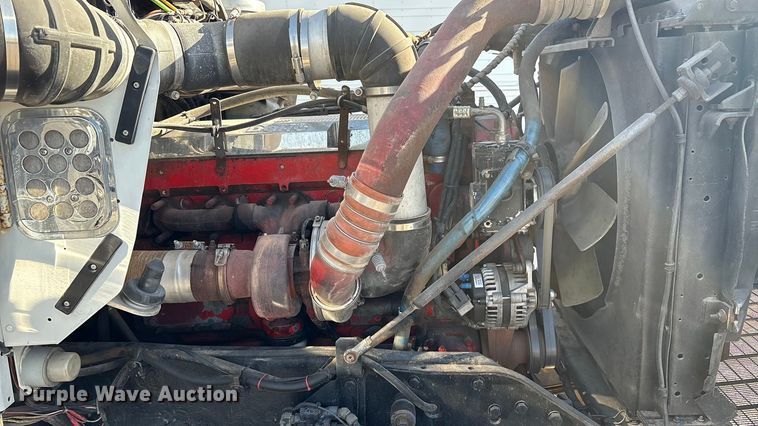 image for item YA1269 2002 Kenworth W900B semi truck