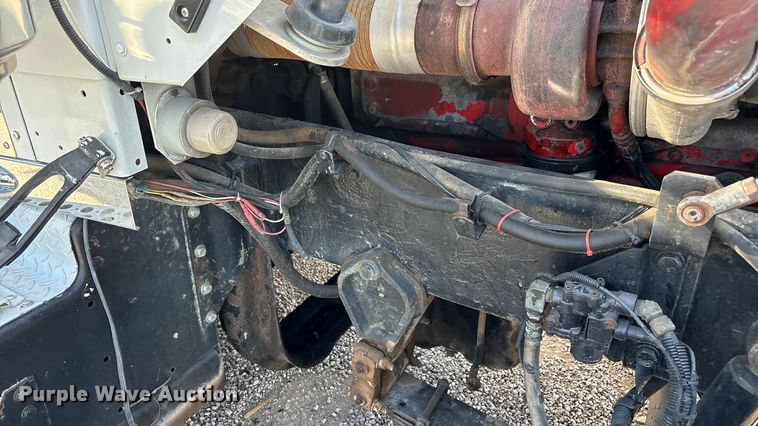 image for item YA1269 2002 Kenworth W900B semi truck