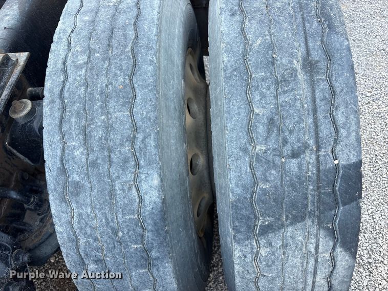 image for item YA1269 2002 Kenworth W900B semi truck