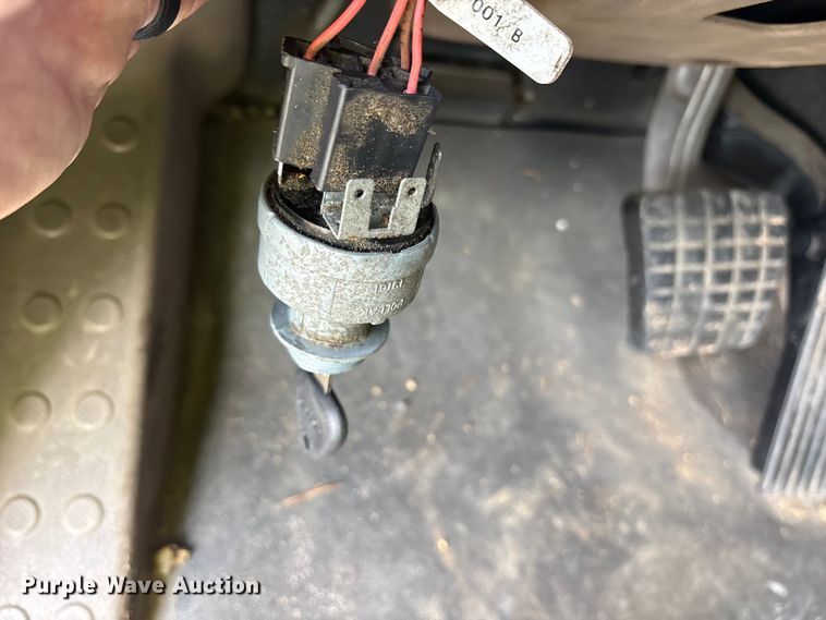 image for item YA1288 2014 Freightliner Cascadia semi truck