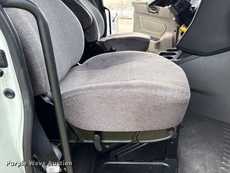 image for item YA1340 2019 International LT625 semi truck