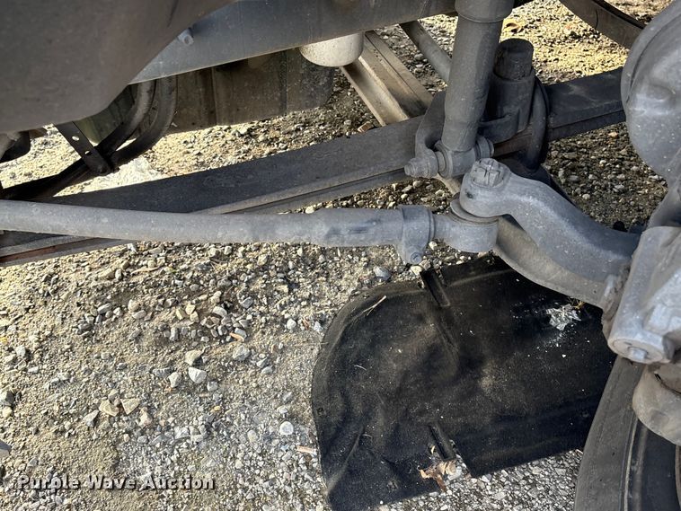 image for item YA1441 2016 Volvo VNL semi truck