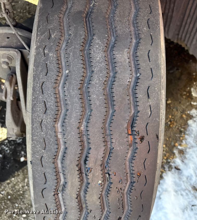 image for item YA1441 2016 Volvo VNL semi truck