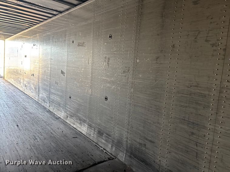 image for item YA1582 1995 Wabash dry van trailer