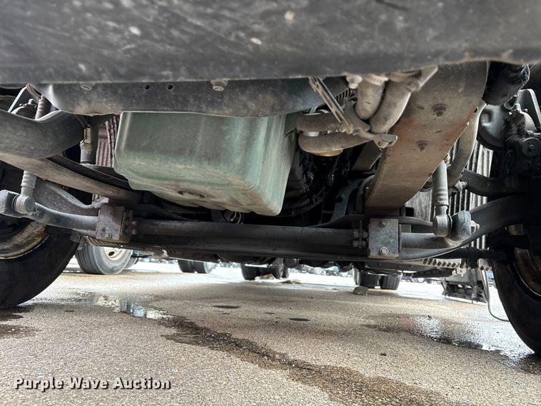 image for item YA1610 2019 Volvo VNL semi truck