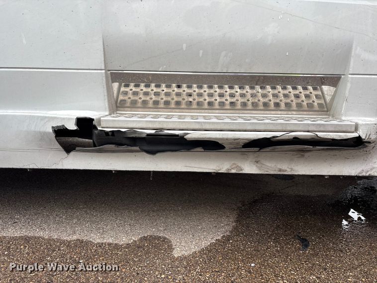 image for item YA1610 2019 Volvo VNL semi truck