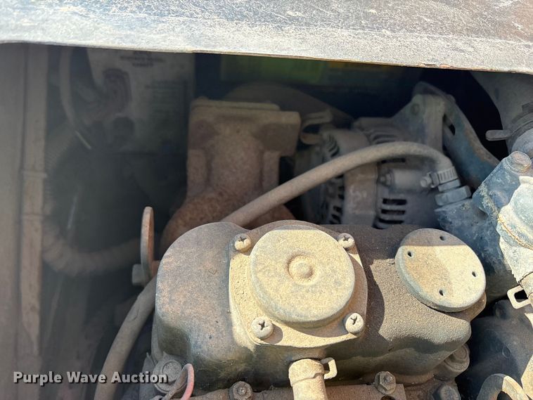 image for item YA1679 2015 Kenworth T680 semi truck