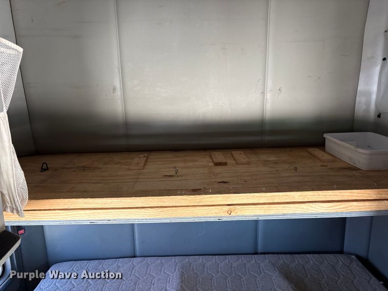 image for item YA1679 2015 Kenworth T680 semi truck