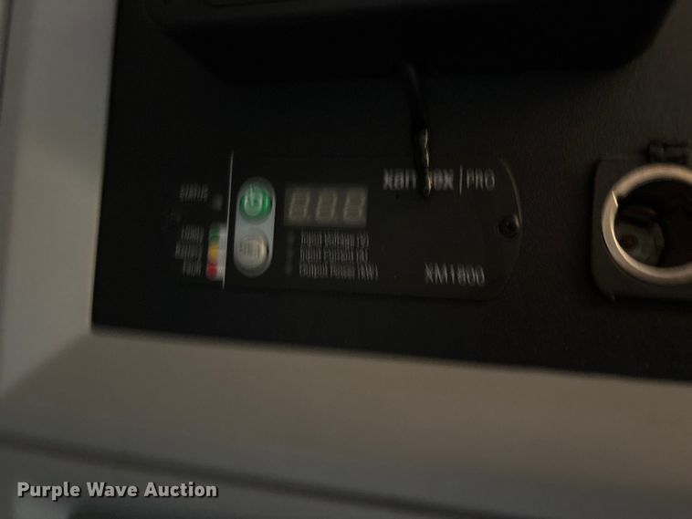 image for item YA1679 2015 Kenworth T680 semi truck