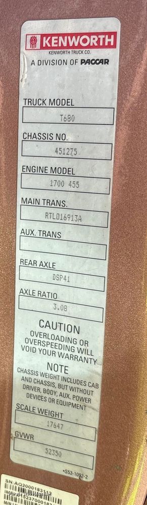 image for item YA1679 2015 Kenworth T680 semi truck