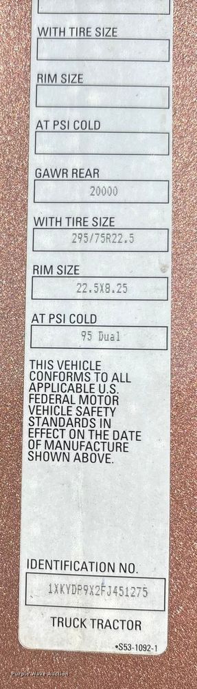 image for item YA1679 2015 Kenworth T680 semi truck