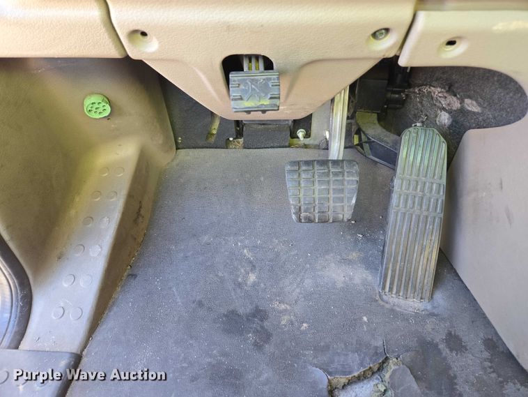 image for item YA1712 2017 Freightliner Cascadia semi truck