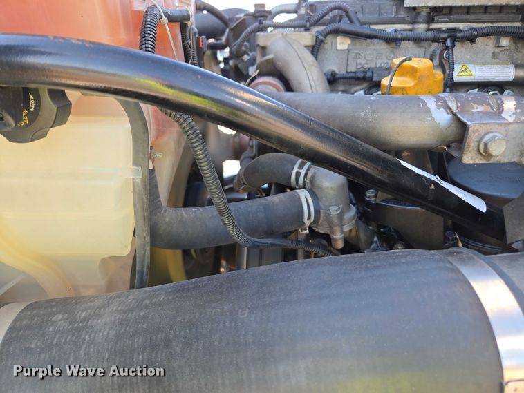 image for item YA1712 2017 Freightliner Cascadia semi truck