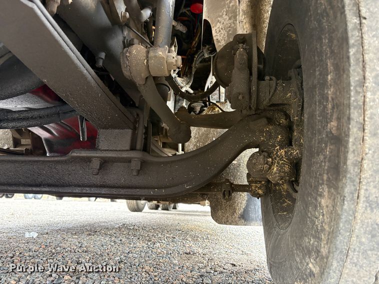 image for item YA1744 2005 International 9900i semi truck