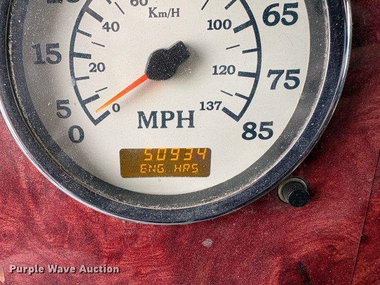 image for item YA1744 2005 International 9900i semi truck