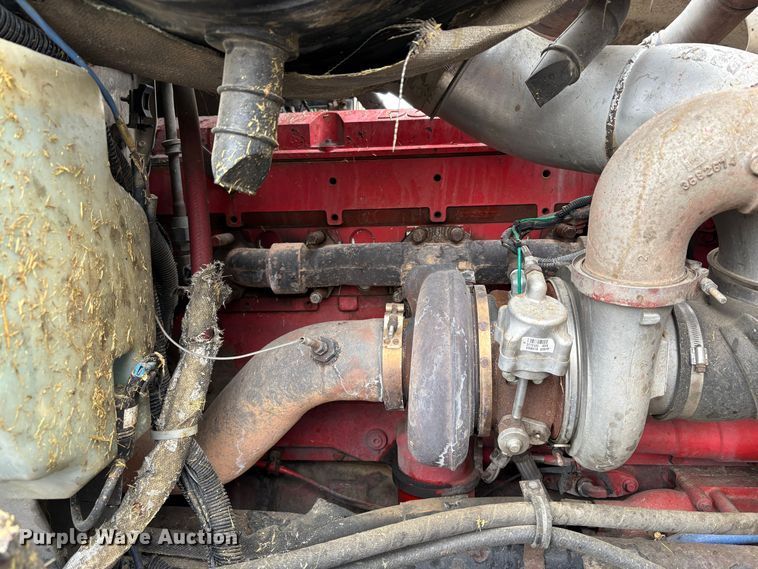 image for item YA1744 2005 International 9900i semi truck