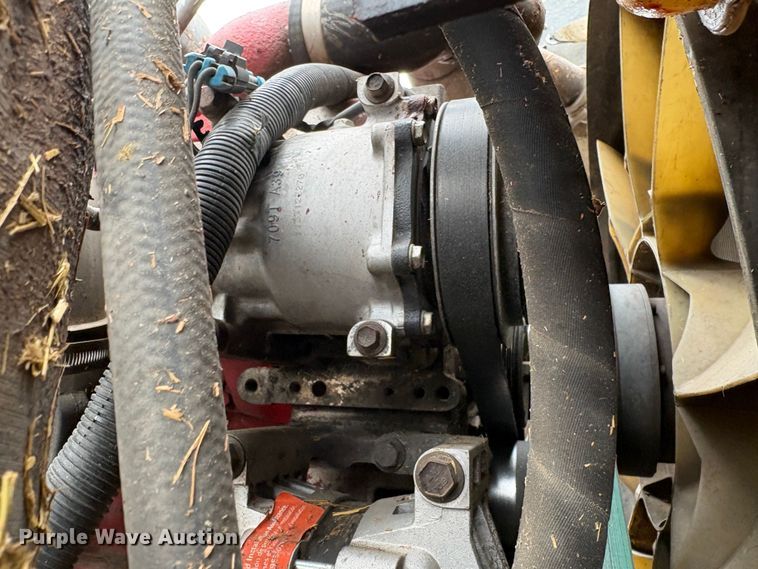 image for item YA1744 2005 International 9900i semi truck