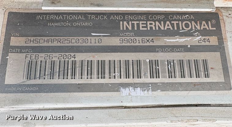 image for item YA1744 2005 International 9900i semi truck