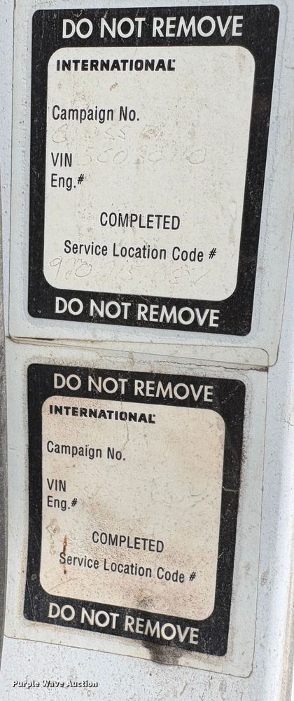 image for item YA1744 2005 International 9900i semi truck