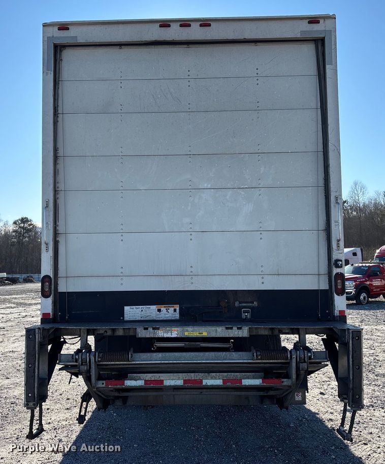 image for item YA1764 2018 International 4300 box truck