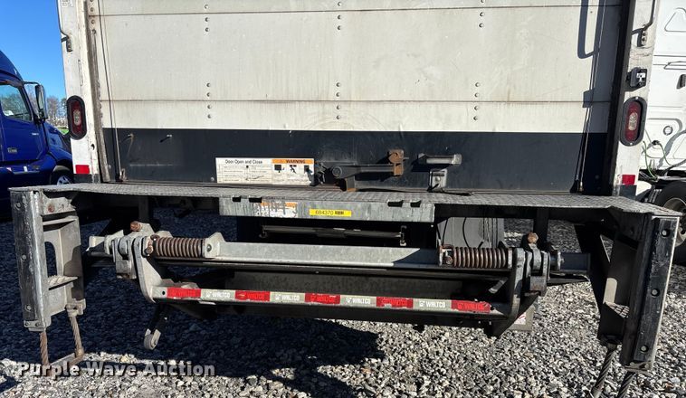 image for item YA1764 2018 International 4300 box truck