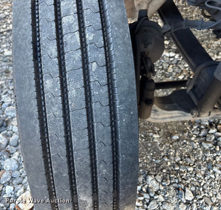 image for item YA1764 2018 International 4300 box truck