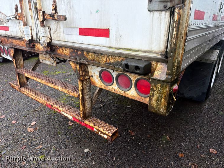 image for item YA1927 1985 Trailmobile 01AA-1SAL dry van trailer