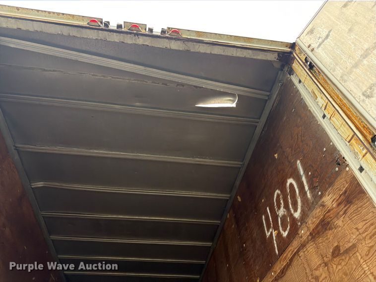 image for item YA1927 1985 Trailmobile 01AA-1SAL dry van trailer