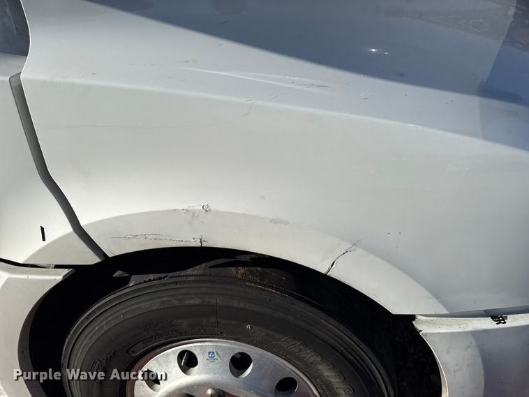 image for item YA2008 2018 Freightliner Cascadia semi truck