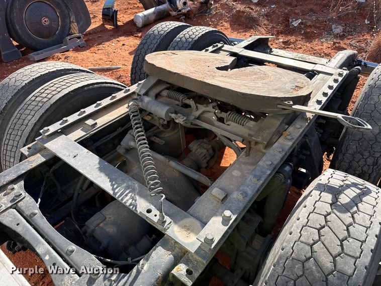 image for item YA2008 2018 Freightliner Cascadia semi truck