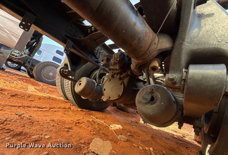 image for item YA2008 2018 Freightliner Cascadia semi truck