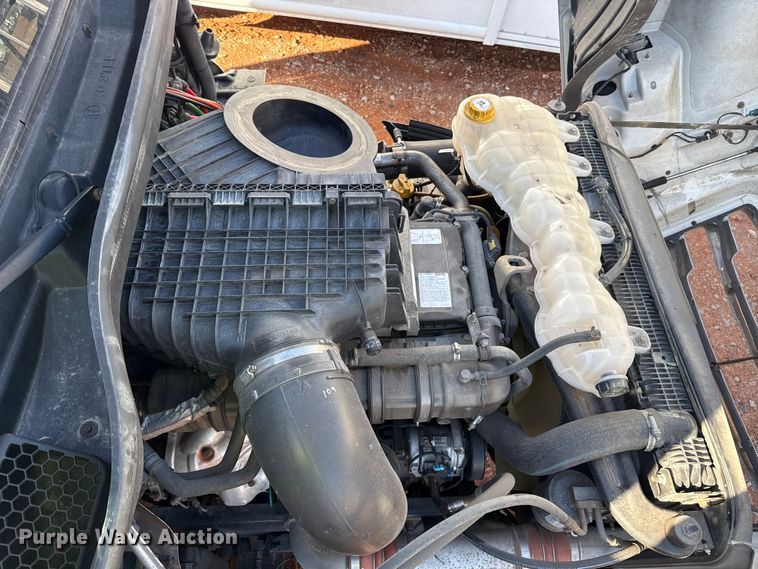 image for item YA2008 2018 Freightliner Cascadia semi truck