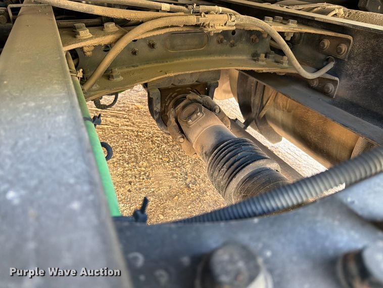 image for item YA2122 2018 International LT625 semi truck