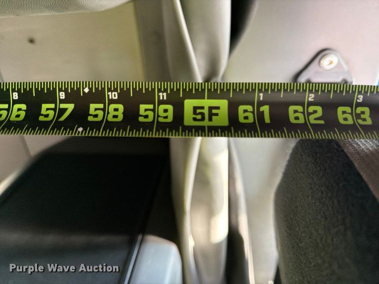 image for item YA2122 2018 International LT625 semi truck