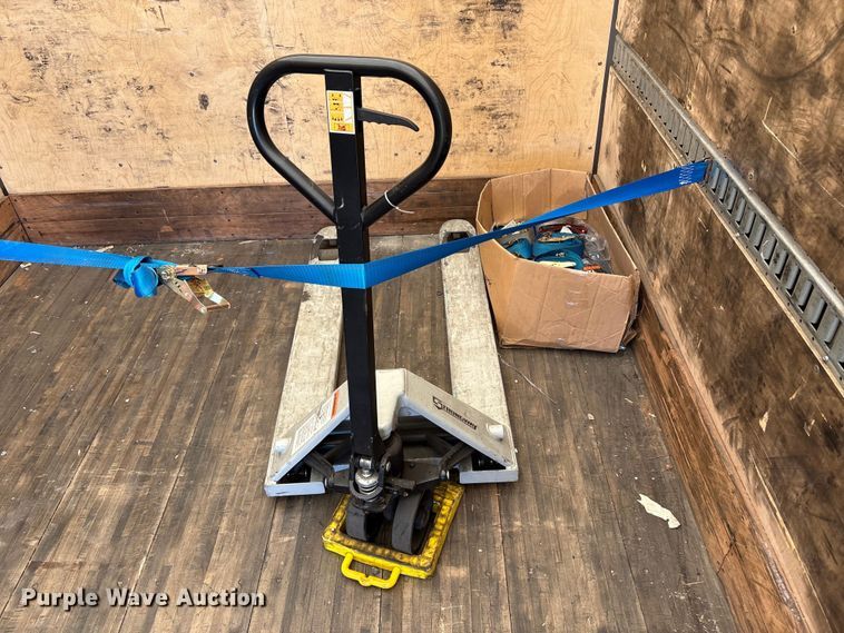 image for item YA2150 2019 Freightliner Business Class M2 box truck