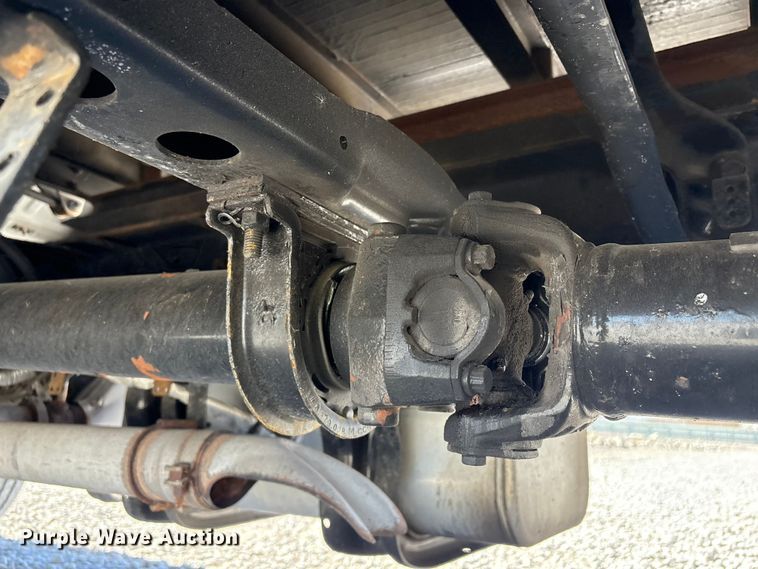 image for item YA2150 2019 Freightliner Business Class M2 box truck