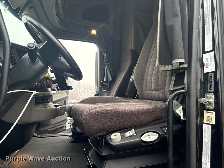 image for item YA2243 2023 Peterbilt 579 semi truck