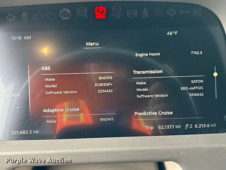 image for item YA2243 2023 Peterbilt 579 semi truck