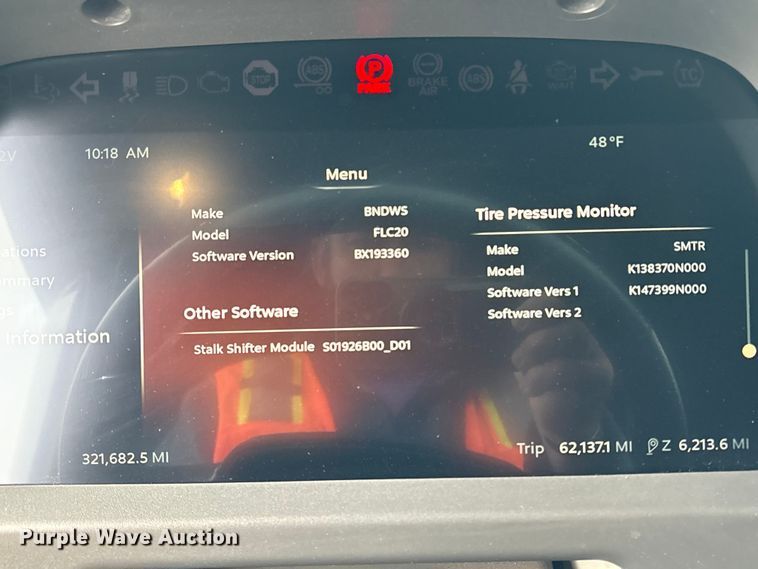 image for item YA2243 2023 Peterbilt 579 semi truck