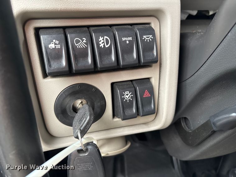 image for item YA2243 2023 Peterbilt 579 semi truck