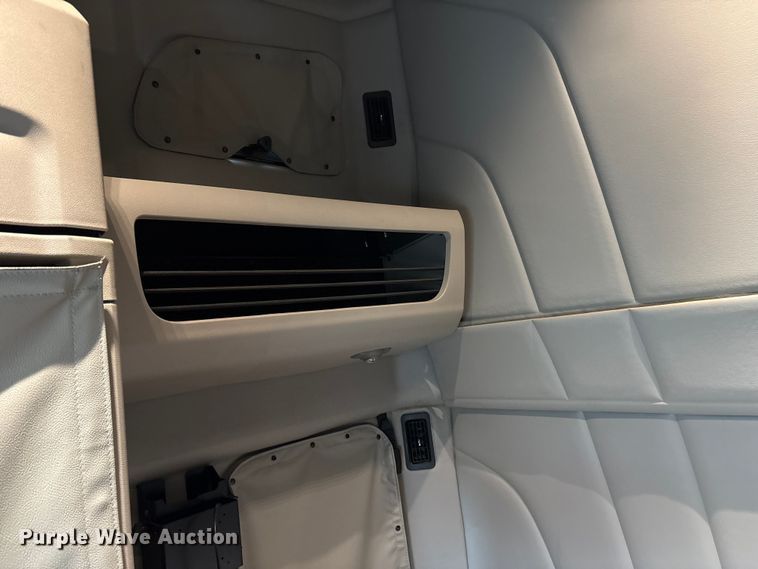 image for item YA2243 2023 Peterbilt 579 semi truck