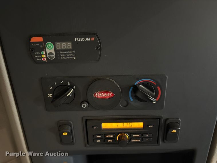 image for item YA2243 2023 Peterbilt 579 semi truck