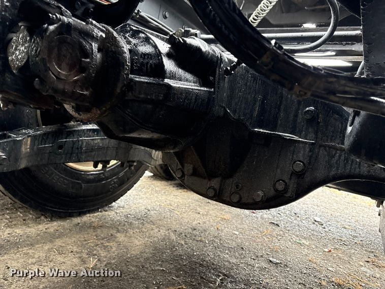 image for item YA2243 2023 Peterbilt 579 semi truck