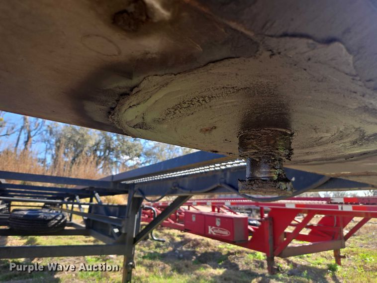 image for item YA2455 2023 Kaufman car carrier