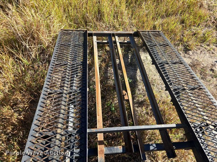 image for item YA2455 2023 Kaufman car carrier