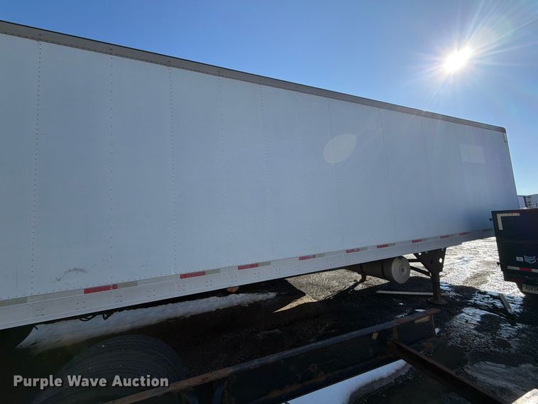 image for item YA2478 2004 Utility VS2RA refrigerated van trailer