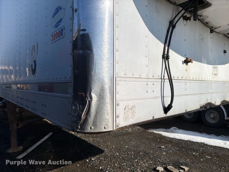 image for item YA2478 2004 Utility VS2RA refrigerated van trailer