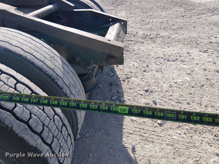 image for item YA2492 2014 Mack CXU613 semi truck