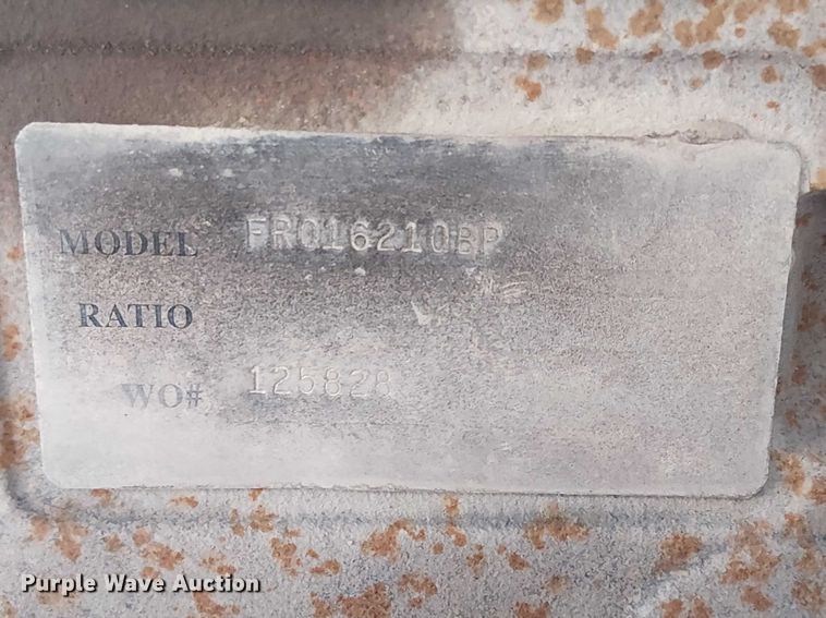 image for item YA2492 2014 Mack CXU613 semi truck